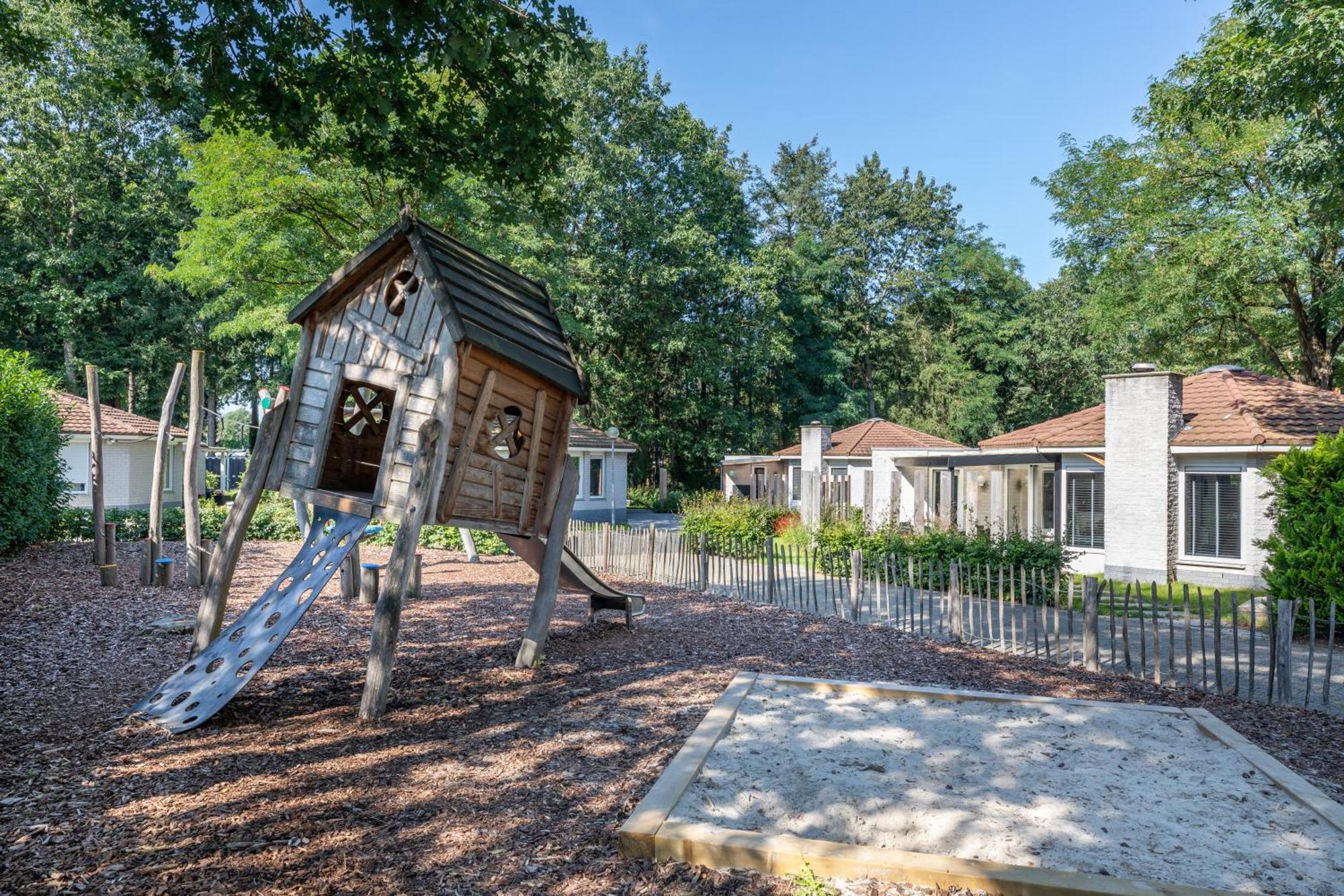 Bungalowpark Het Verscholen Dorp Hotel Harderwijk Kültér fotó